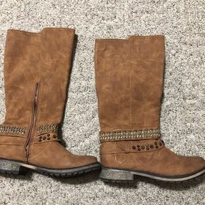 Women’s boots